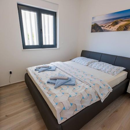 Three-Bedroom Premium Holiday Home Atmosfera With Private Pool&Sauna Vodice Extérieur photo